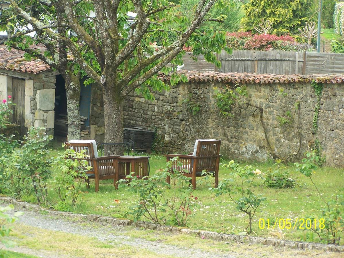 L'Hermenault L'Olisa Chambres D'Hotes מראה חיצוני תמונה